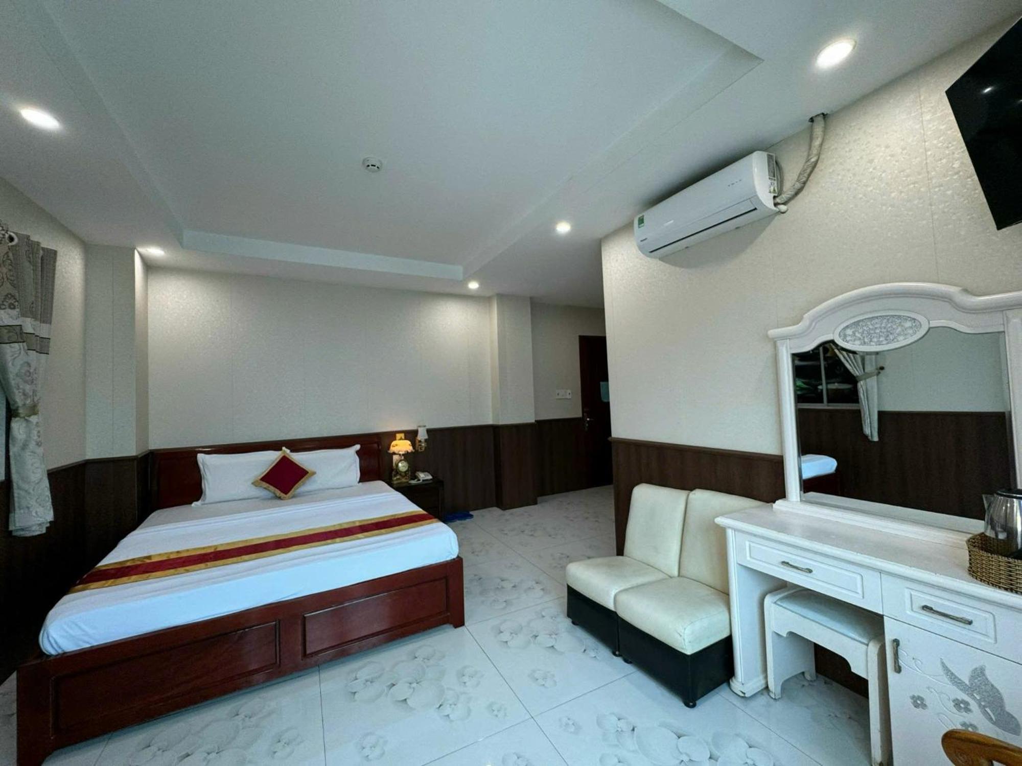 Thanh Dat Hotel Bac Lieu Dış mekan fotoğraf